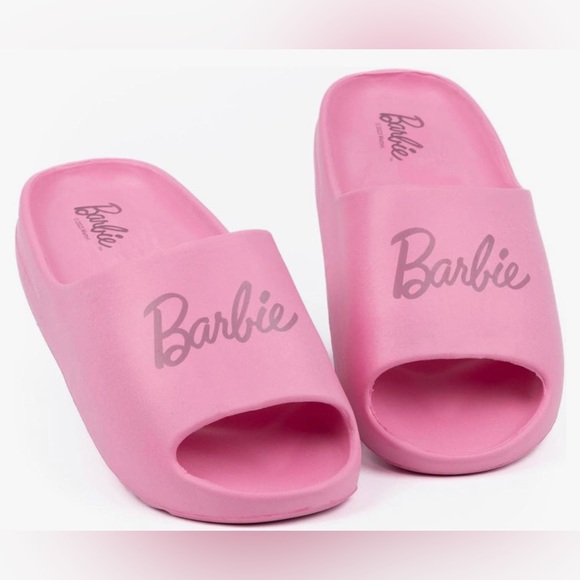 NWT Barbie Womens SlidersLadies Pink Moulded Ridge Bottom Sandals